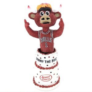 Chicago Bulls Basketball Benny the Bull Bobble Head Jewel Birthday Cake Figure